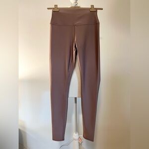 Alo Yoga High Waist Airlift Legging in Size Medium